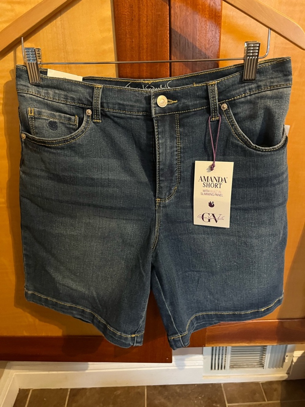 Gloria Vanderbilt Amanda Short Dark Blue Denim Jean Shorts